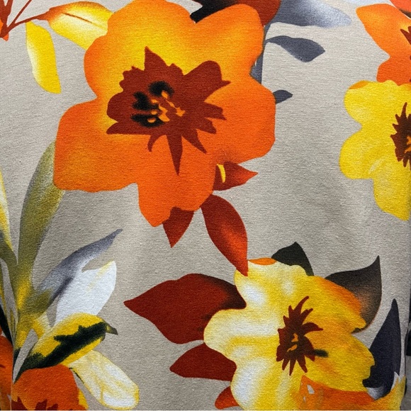 Susan Graver Retro Floral Top! Medium - Picture 4 of 5